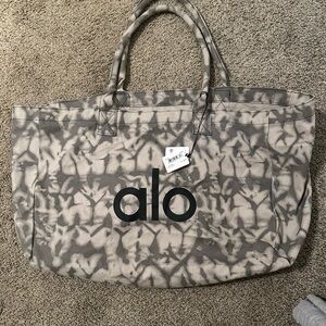 Brand new Alo totes